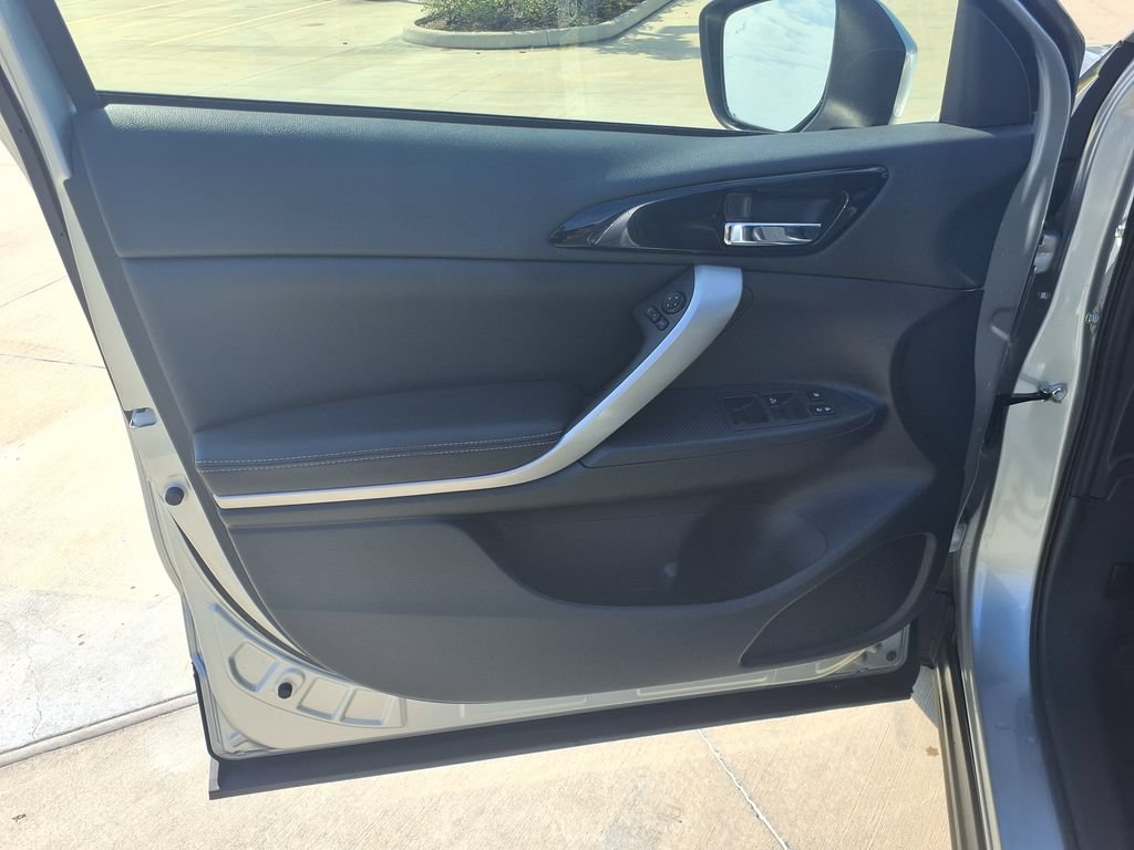 Used 2025 Mitsubishi Eclipse Cross SE AWD/4WD image 13