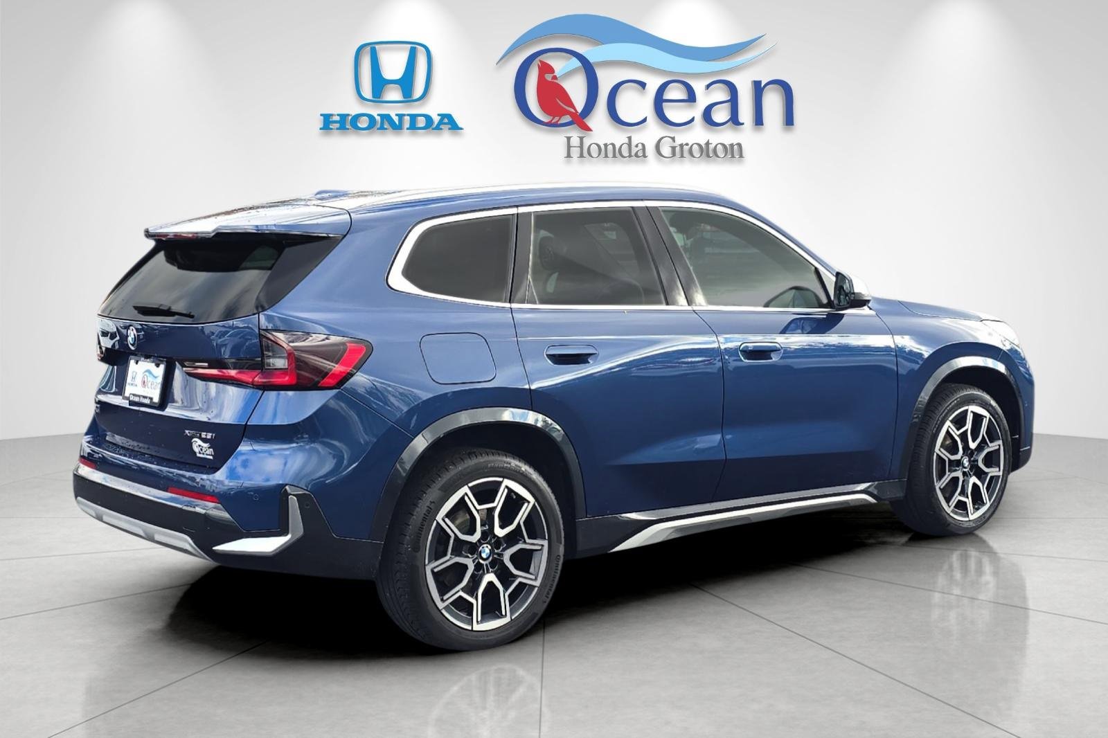 Used 2024 BMW X1 xDrive28i w/ Premium Package image 3