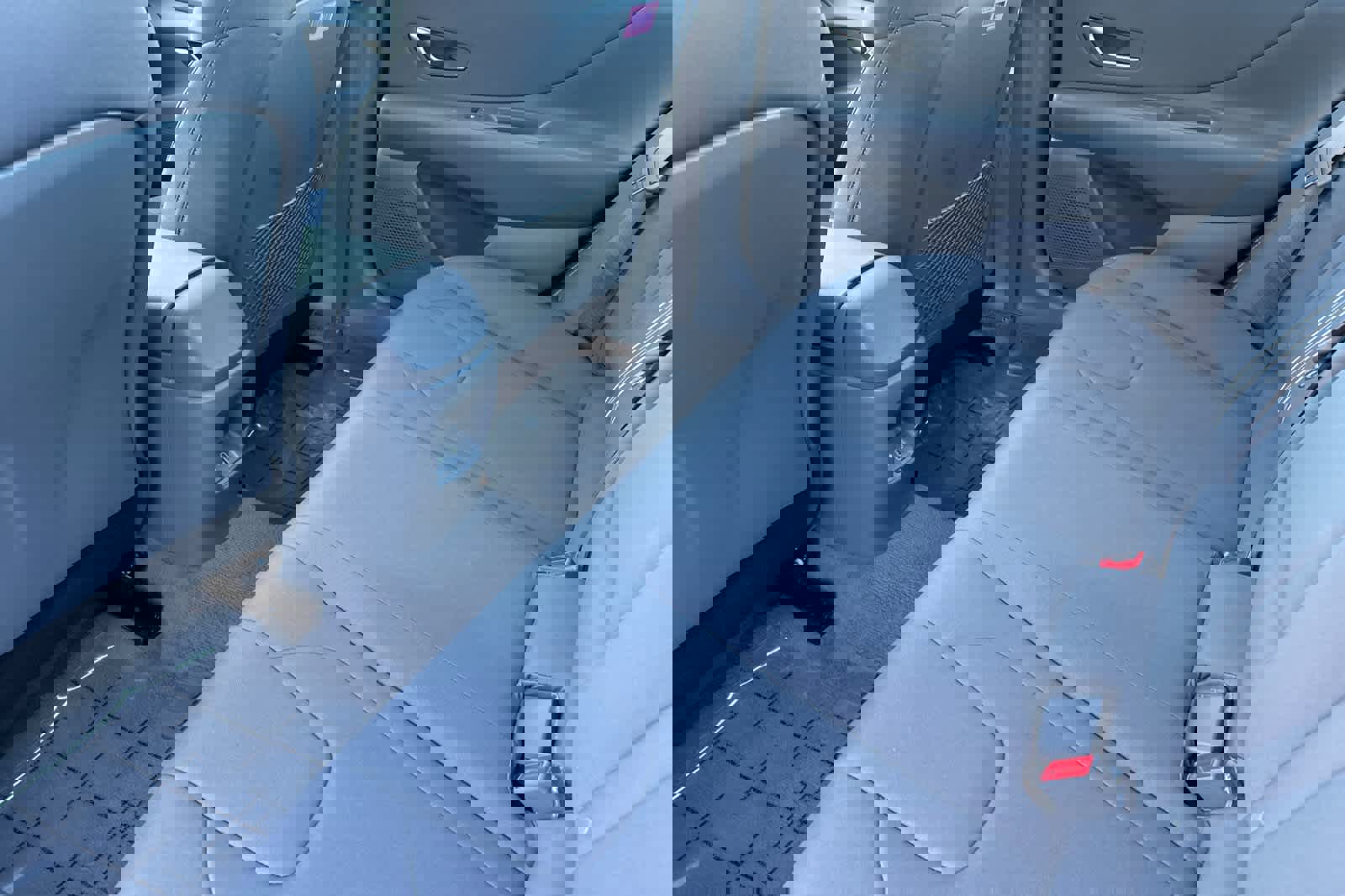 Used 2025 Hyundai Elantra SEL image 4