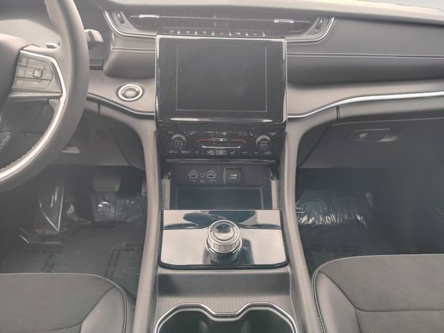 Used 2023 Jeep Grand Cherokee L Laredo AWD/4WD image 11