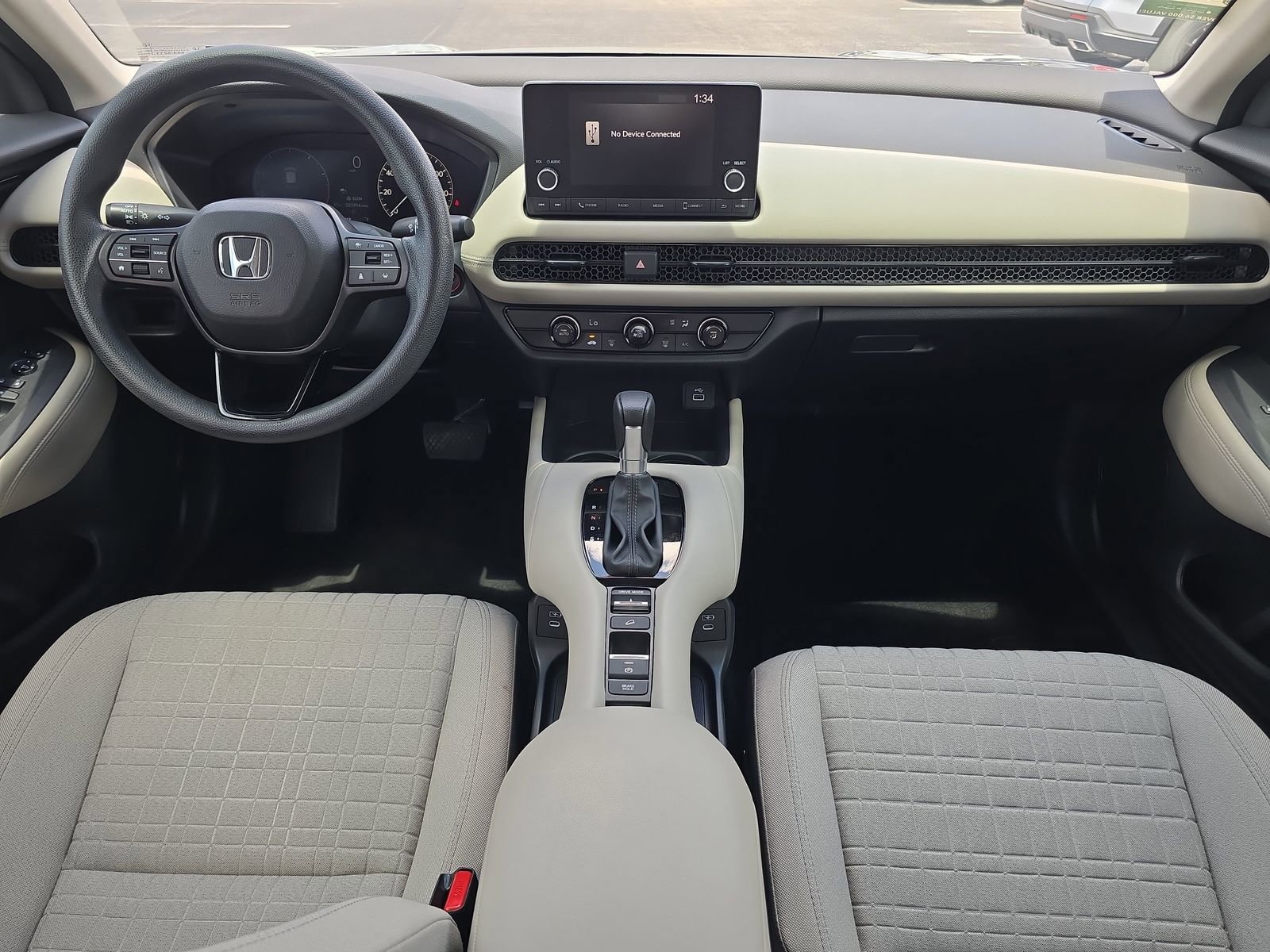 Certified 2025 Honda HR-V LX image 9
