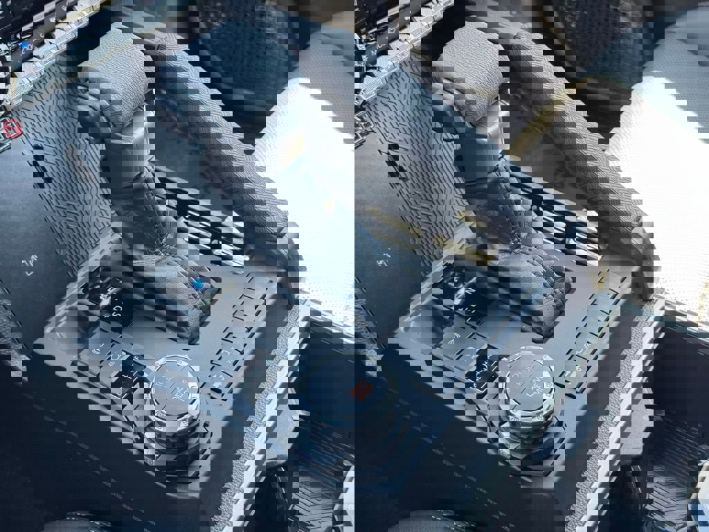 Used 2026 Toyota Tacoma Limited image 36