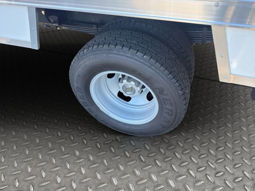 New 2025 Chevrolet Express 3500 w/ Power Convenience Package image 20