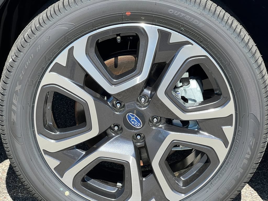 New 2026 Subaru Ascent Limited AWD/4WD image 8