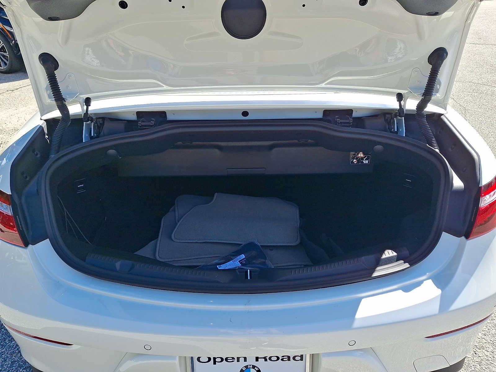 Used 2019 Mercedes-Benz E 450 4MATIC Cabriolet image 29