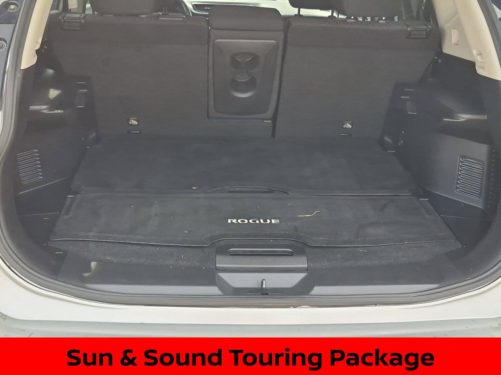 Certified 2020 Nissan Rogue SV w/ Sun & Sound Touring Package AWD/4WD image 12