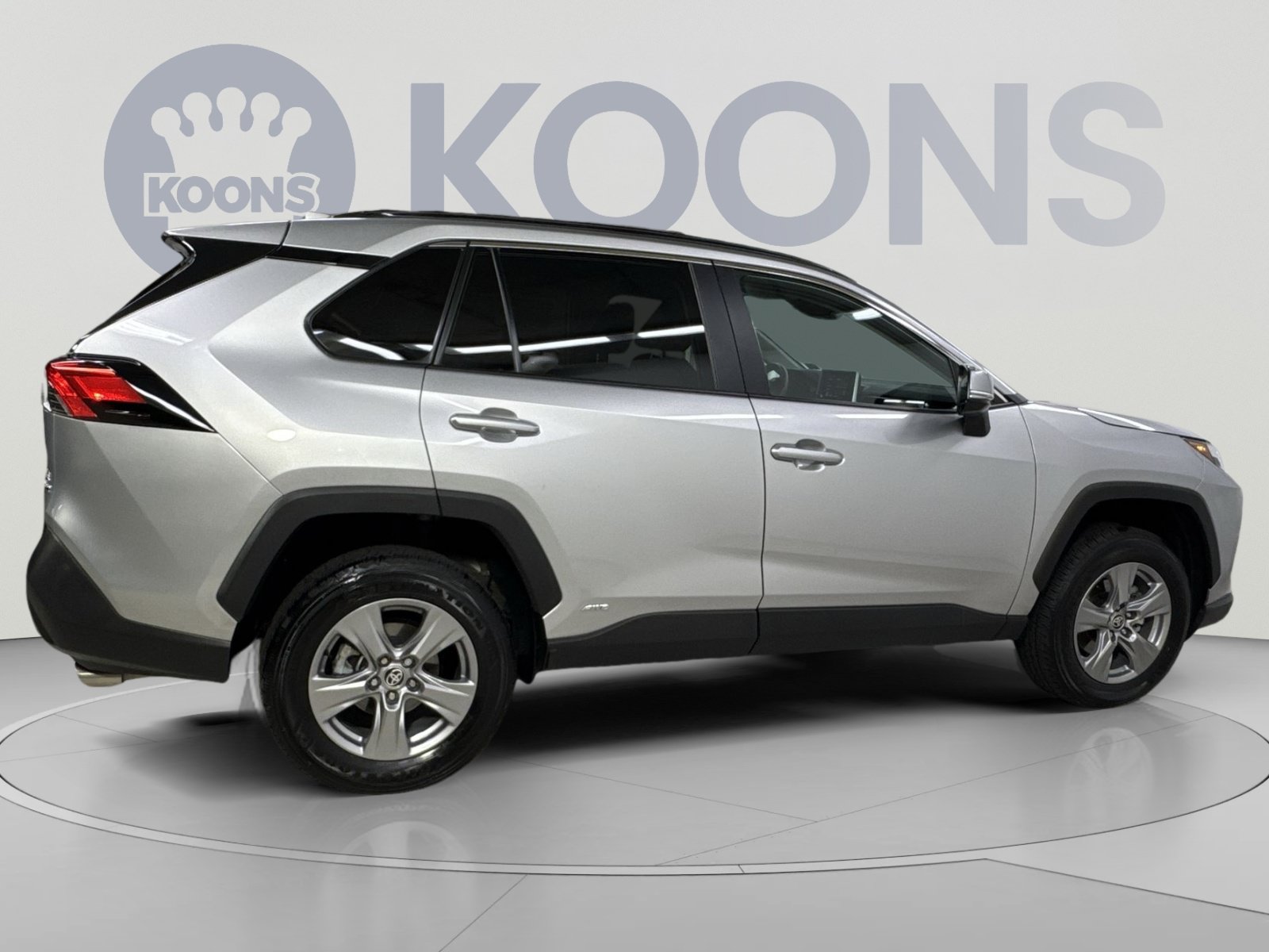Used 2024 Toyota RAV4 XLE AWD/4WD image 21