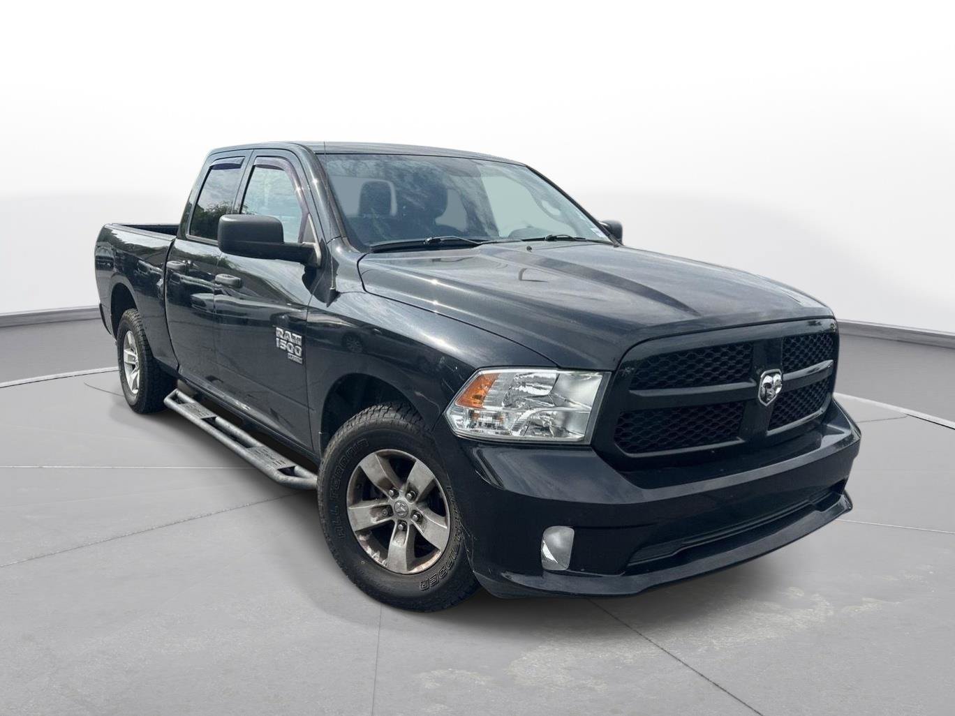 Used 2019 RAM 1500 Express RWD image 4