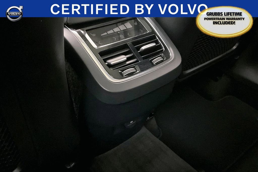 Used 2023 Volvo XC60 B5 Ultimate w/ Climate Package image 31