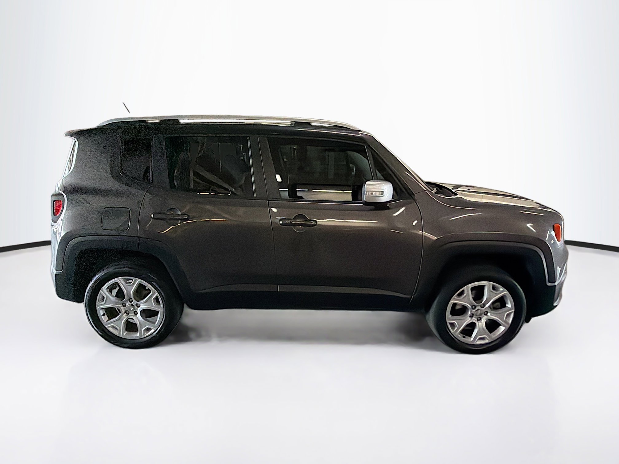 Used 2016 Jeep Renegade Limited AWD/4WD image 10