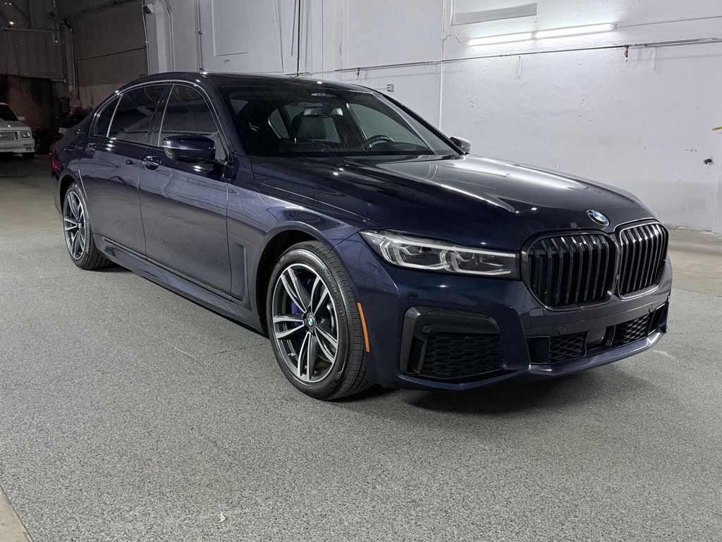 Used 2022 BMW 750Li xDrive AWD/4WD image 4
