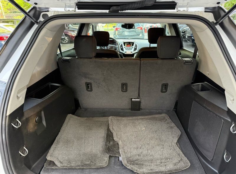 Used 2017 GMC Terrain SLE FWD image 14