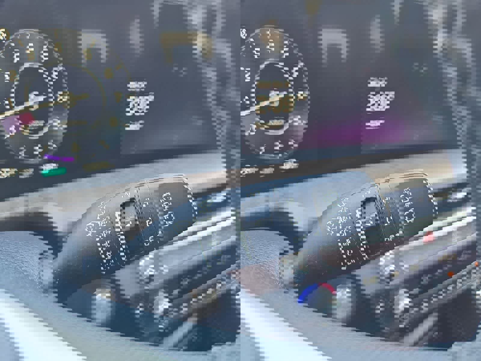 Certified 2025 Kia Telluride SX image 25