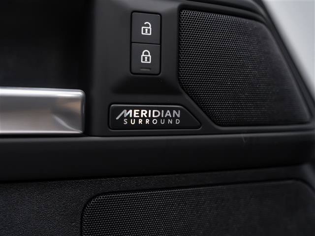 New 2026 Land Rover Defender 110 X-Dynamic SE AWD/4WD image 25