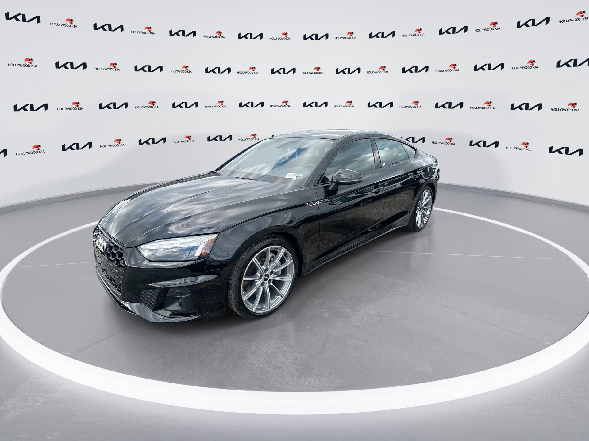 Used 2025 Audi A5 2.0T Premium Plus image 4