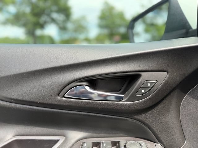 Used 2020 Chevrolet Equinox LT w/ Driver Convenience Package AWD/4WD image 7
