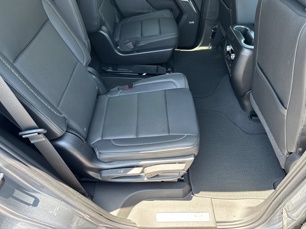 Used 2022 GMC Yukon Denali RWD image 29