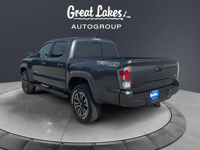 Used 2022 Toyota Tacoma TRD Sport AWD/4WD image 3
