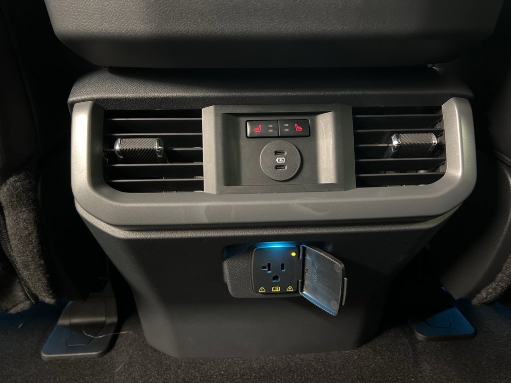 New 2025 Ford F150 Lightning Lariat image 34