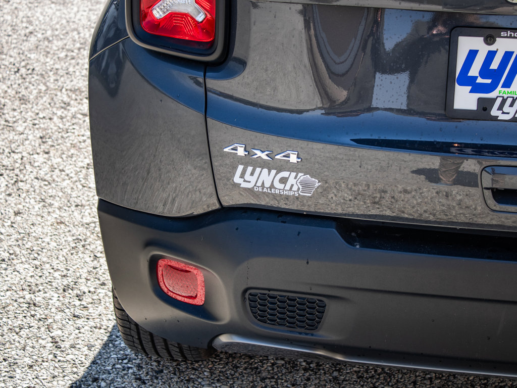 Used 2023 Jeep Renegade Limited image 13