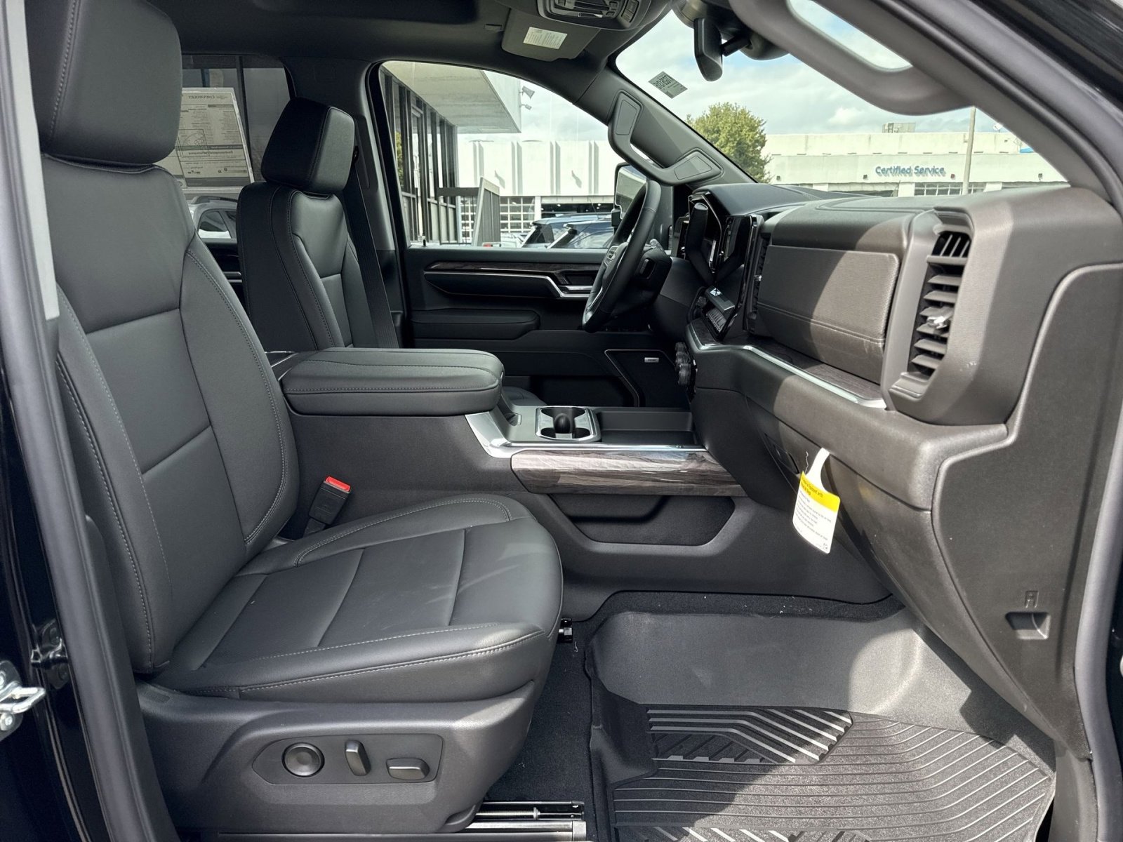 New 2026 Chevrolet Silverado 2500 LTZ w/ LTZ Plus Package AWD/4WD image 27