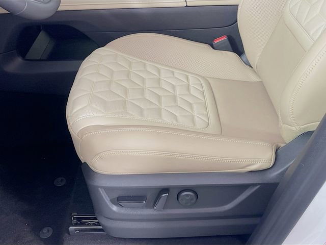 New 2026 Nissan Armada Platinum image 19