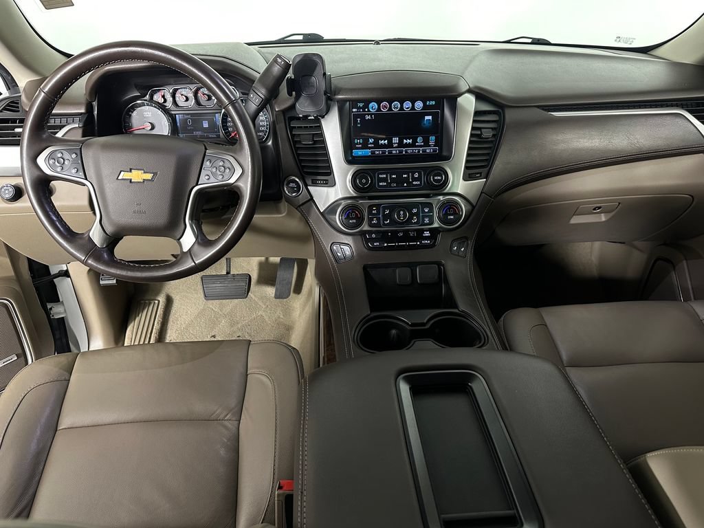 Used 2020 Chevrolet Suburban LT AWD/4WD image 10