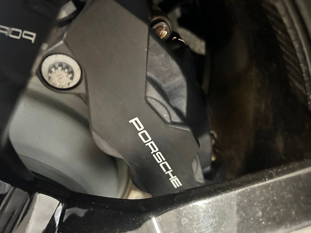 Certified 2025 Porsche Taycan AWD/4WD image 9
