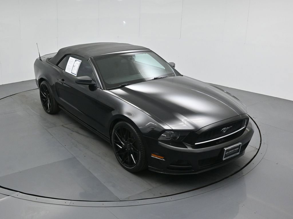 Used 2014 Ford Mustang Convertible w/ Equipment Group 102A image 33