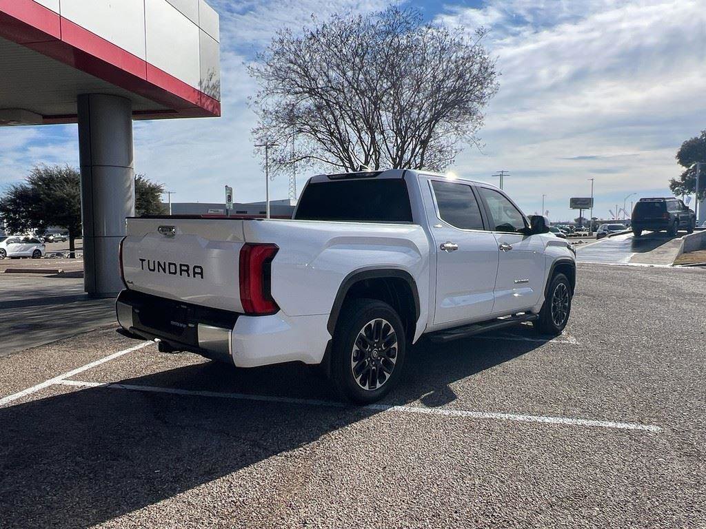 Used 2025 Toyota Tundra Limited w/ Power Package image 31