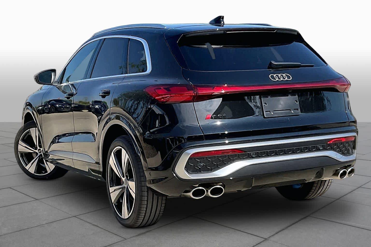 New 2026 Audi SQ5 Prestige AWD/4WD image 12