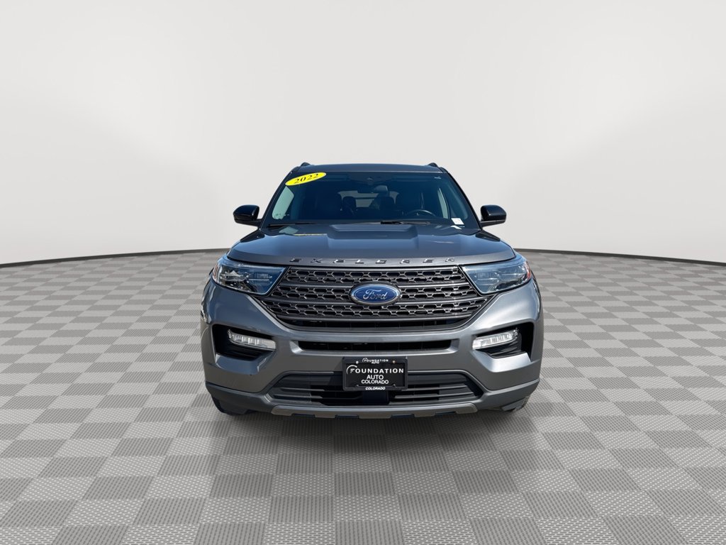 Used 2022 Ford Explorer XLT w/ XLT Sport Appearance Package AWD/4WD image 5