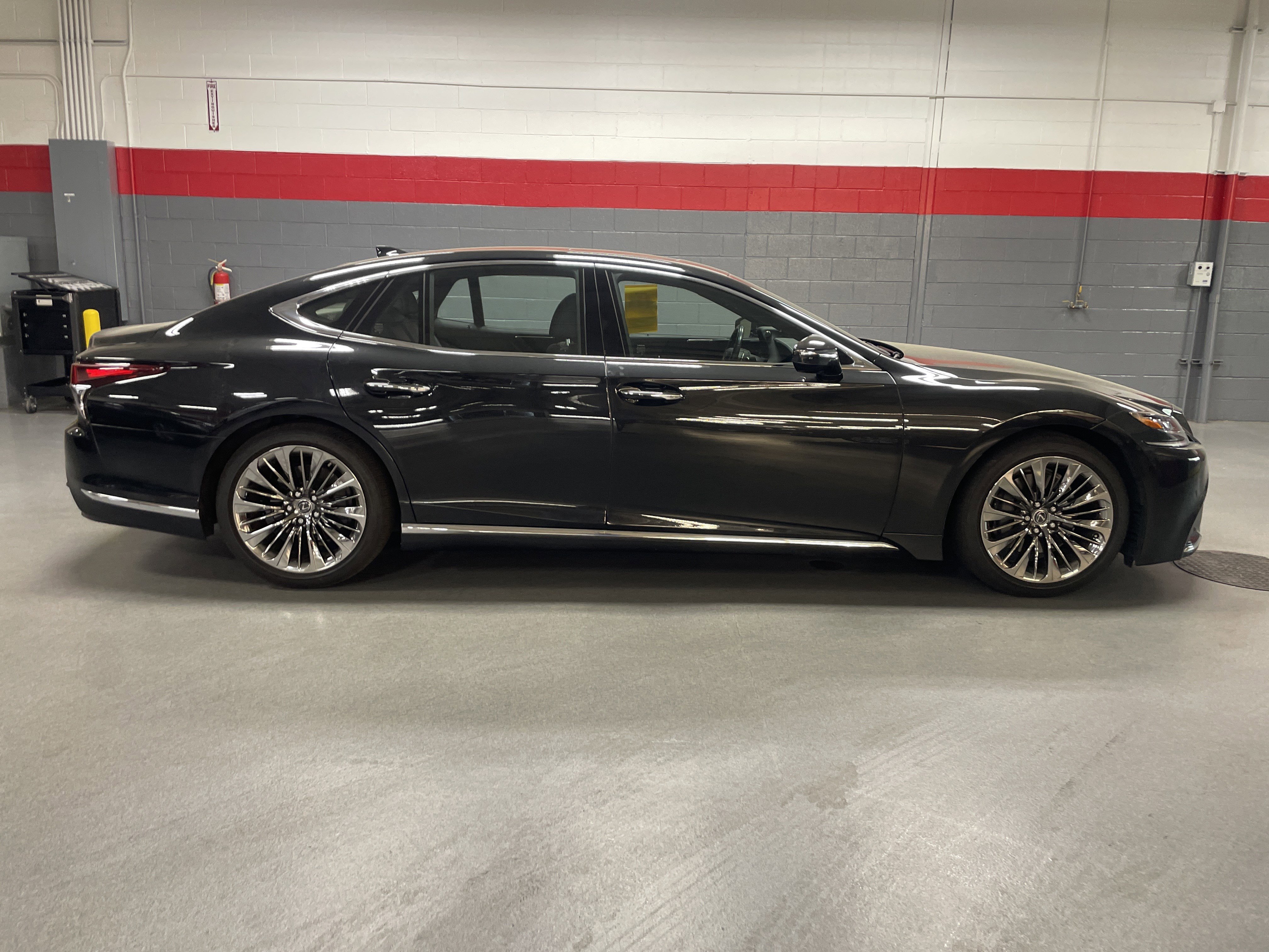 Used 2019 Lexus LS 500 w/ Interior Upgrade Package RWD image 7