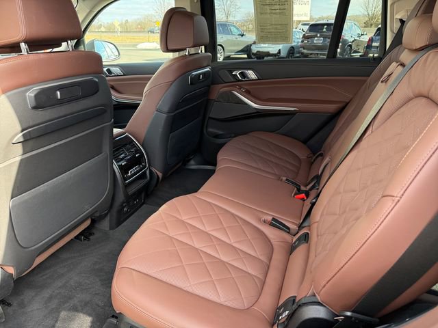 Certified 2026 BMW X7 xDrive40i w/ Premium Package image 23