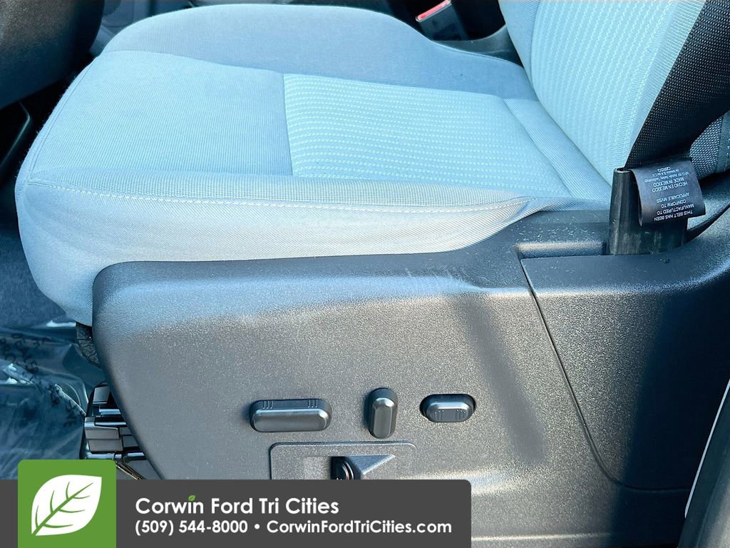 Used 2018 Ford Transit 150 148 Medium Roof image 22