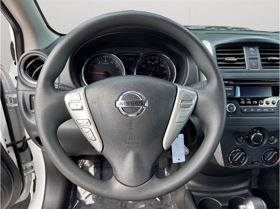 Used 2016 Nissan Versa SV FWD image 18