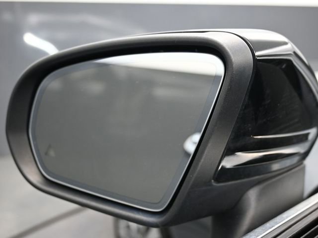 Used 2018 Mercedes-Benz C 300 Coupe image 4