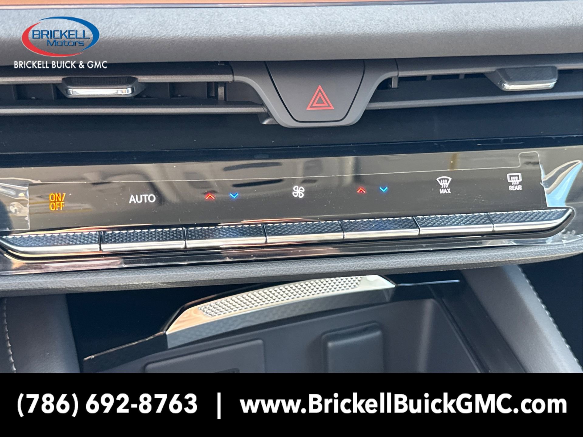 New 2025 Buick Envision Sport Touring image 28