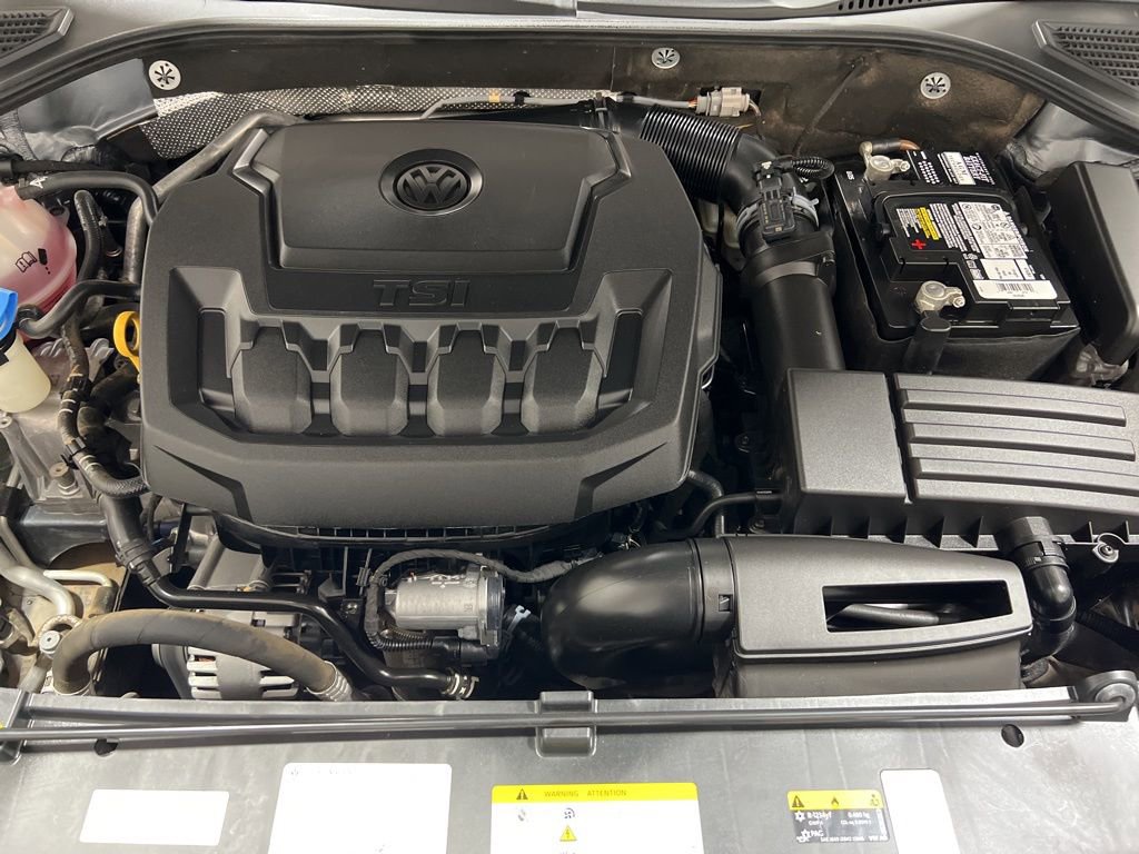 Used 2022 Volkswagen Passat 2.0T R-Line image 29