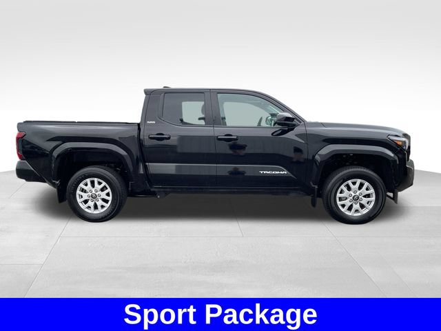 Used 2024 Toyota Tacoma SR5 AWD/4WD image 6
