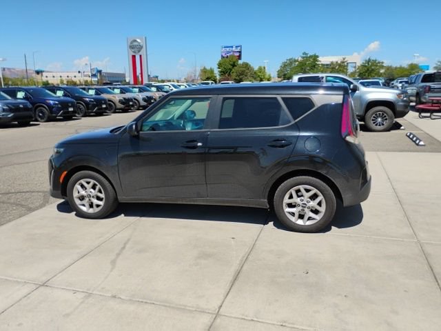 Used 2024 Kia Soul LX w/ Option Group 015 FWD image 5