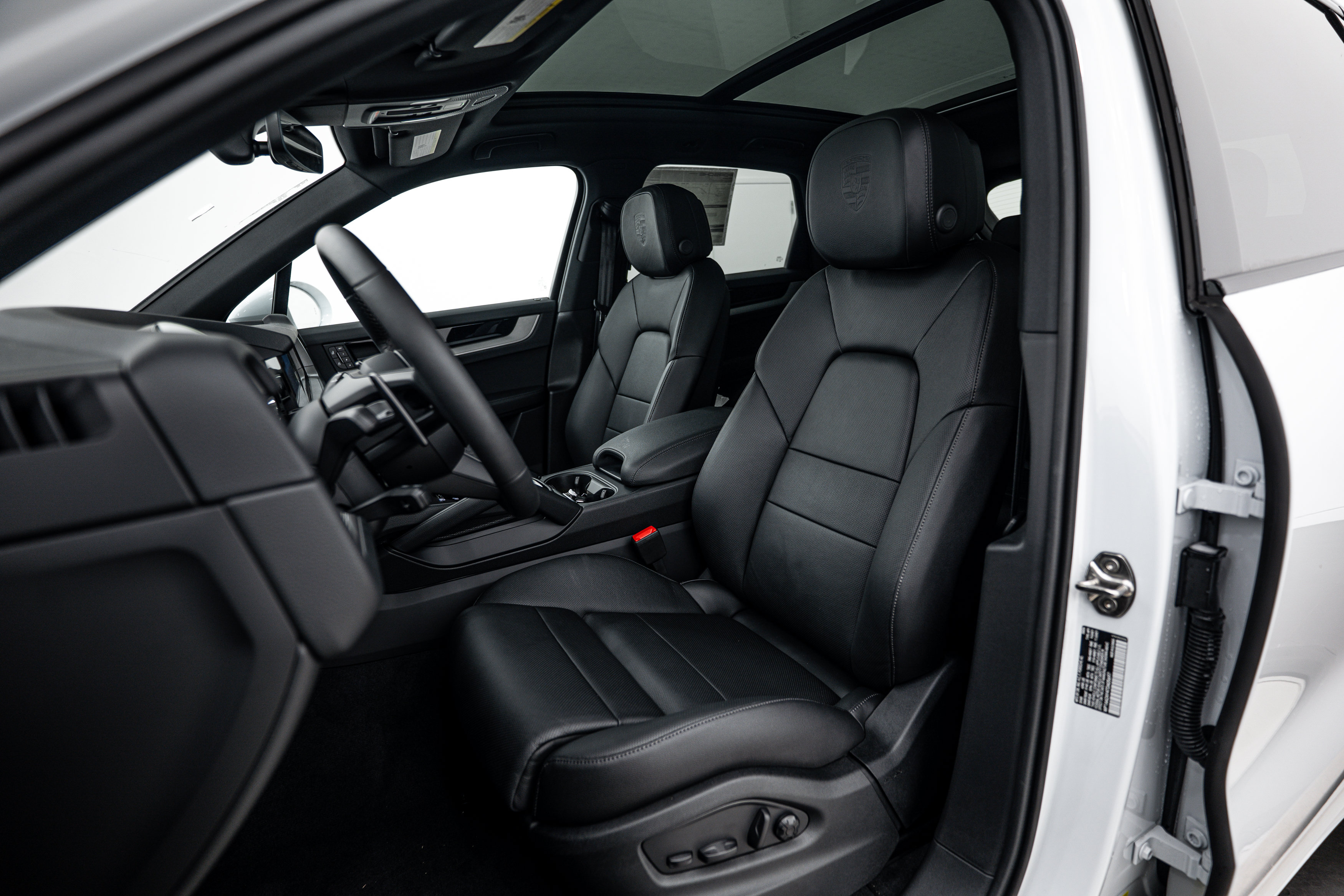 New 2026 Porsche Cayenne AWD/4WD image 5