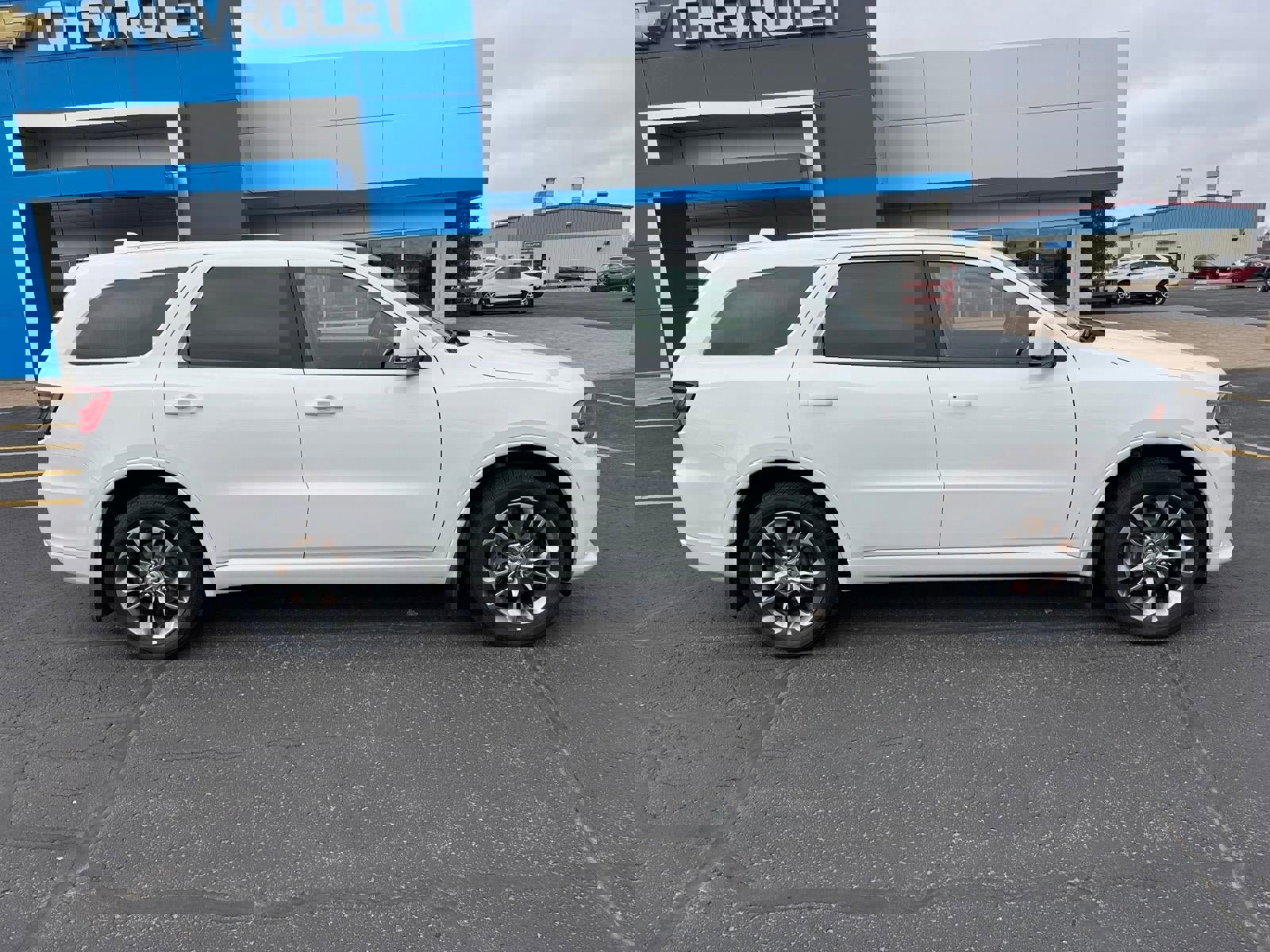 Used 2019 Dodge Durango GT image 2