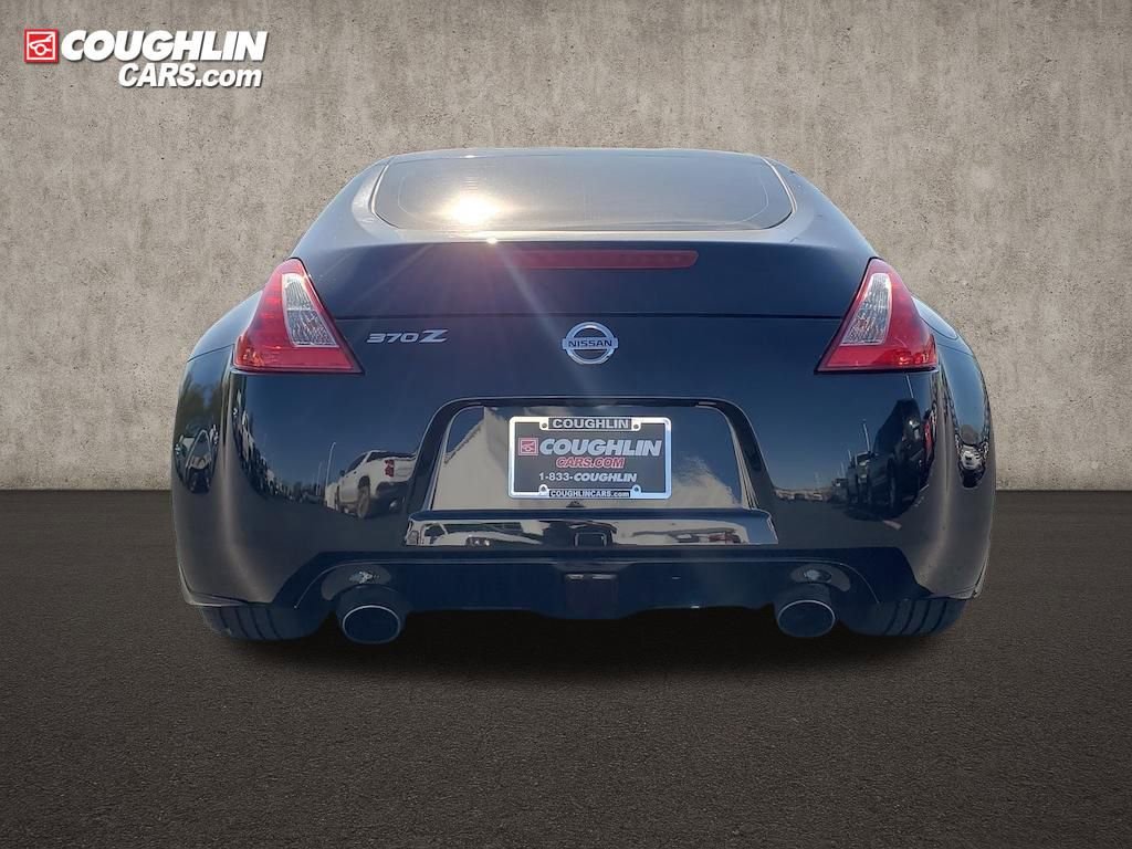 Used 2009 Nissan 370Z Coupe image 6