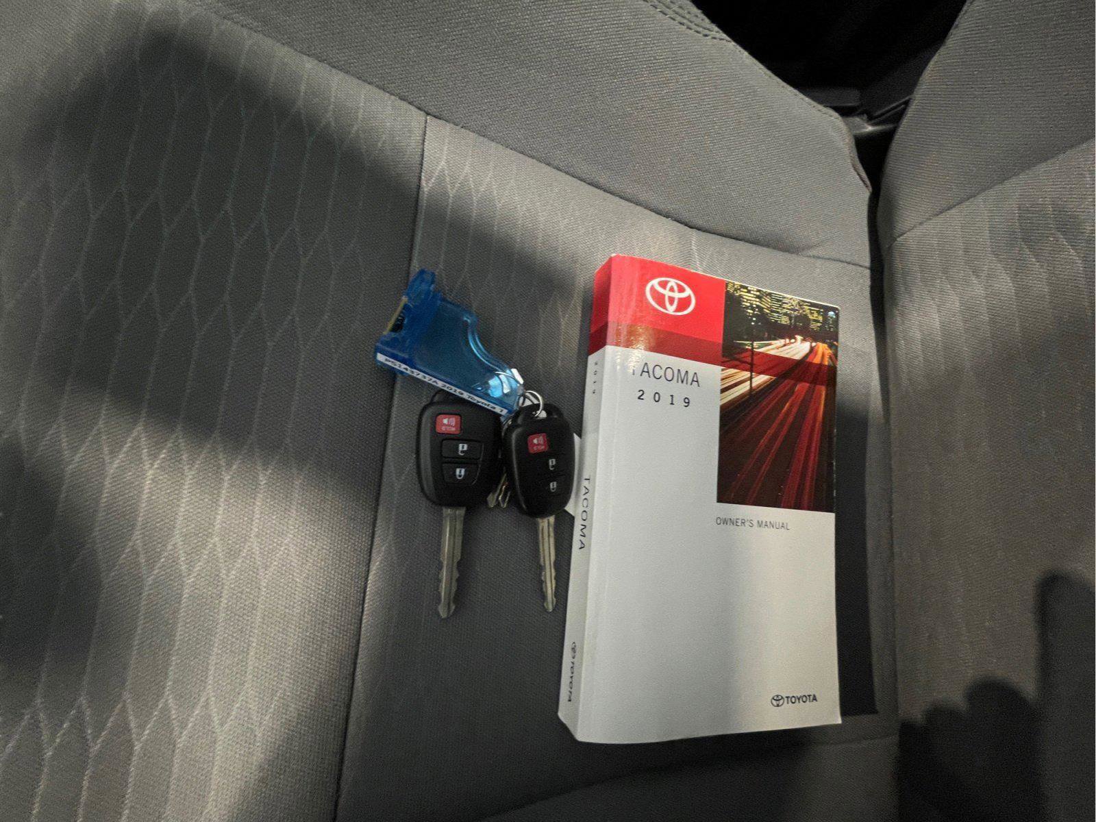 Used 2019 Toyota Tacoma SR5 image 4