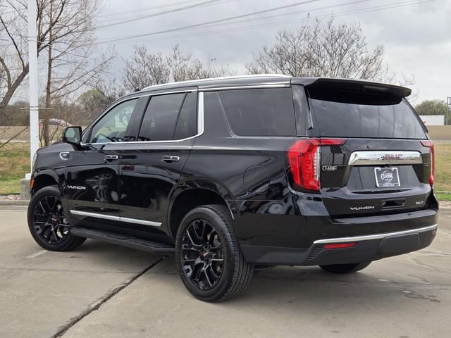 Used 2022 GMC Yukon SLT w/ SLT Premium Package image 4