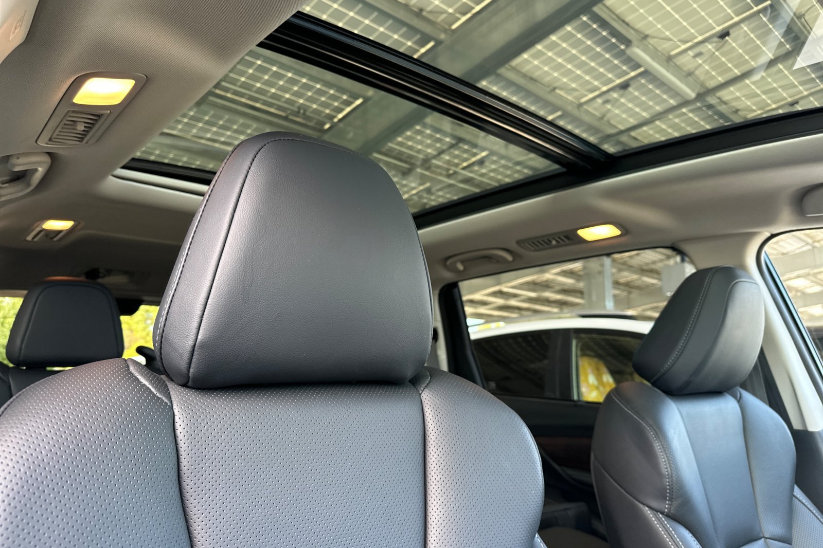 Used 2023 Subaru Ascent Touring AWD/4WD image 18