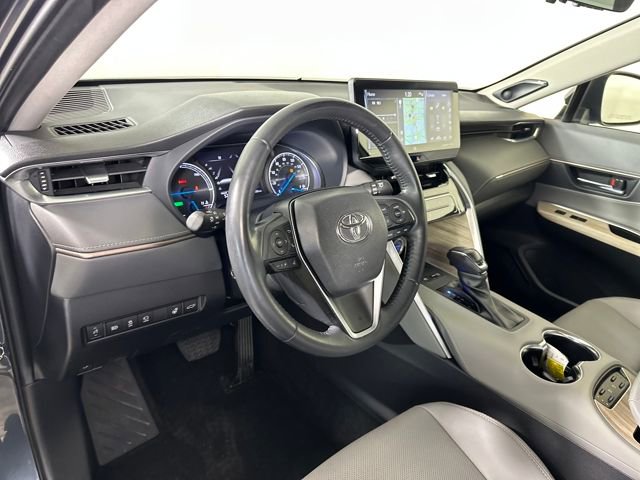 Used 2022 Toyota Venza Limited image 13