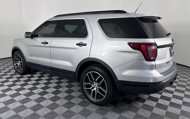 Used 2019 Ford Explorer Sport image 6
