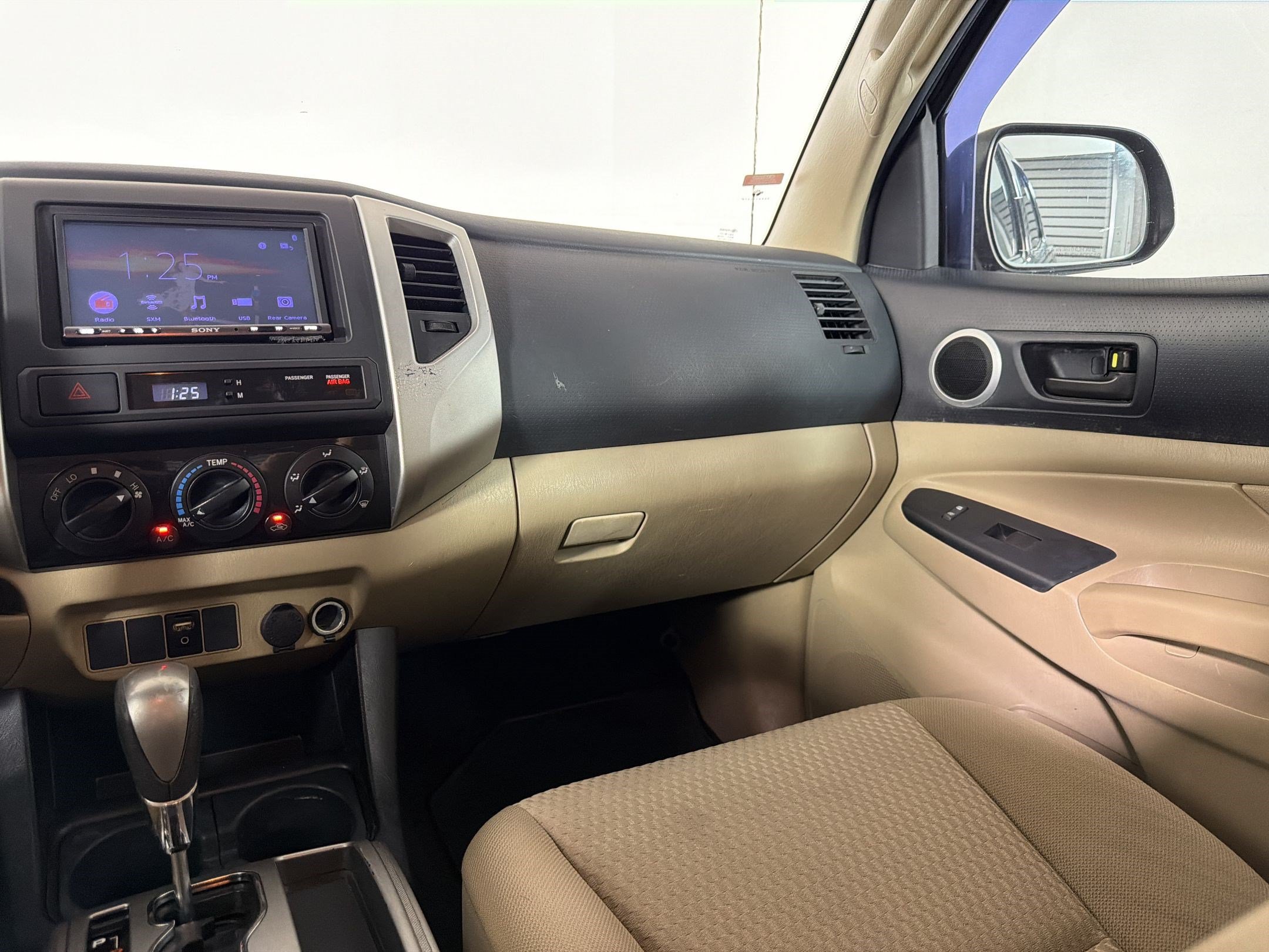 Used 2013 Toyota Tacoma 4x4 Double Cab w/ SR5 Pkg image 26
